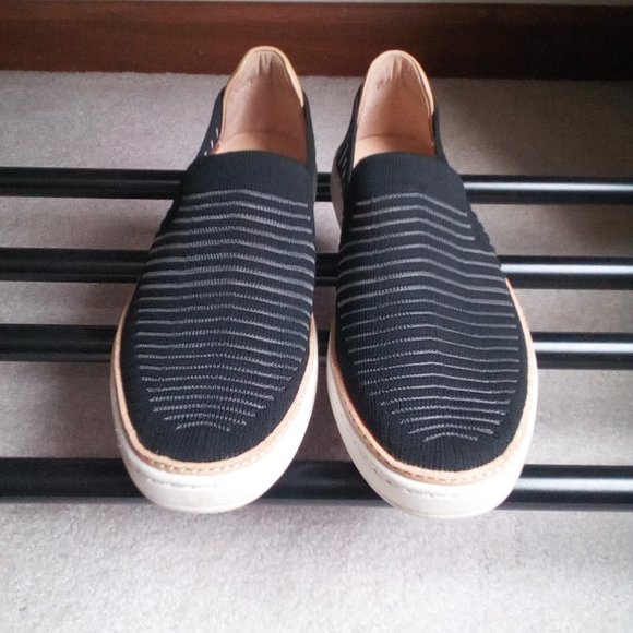 UGG Shoes - UGG Women Sammy Breeze Slip-On Sneaker - BRAND NEW